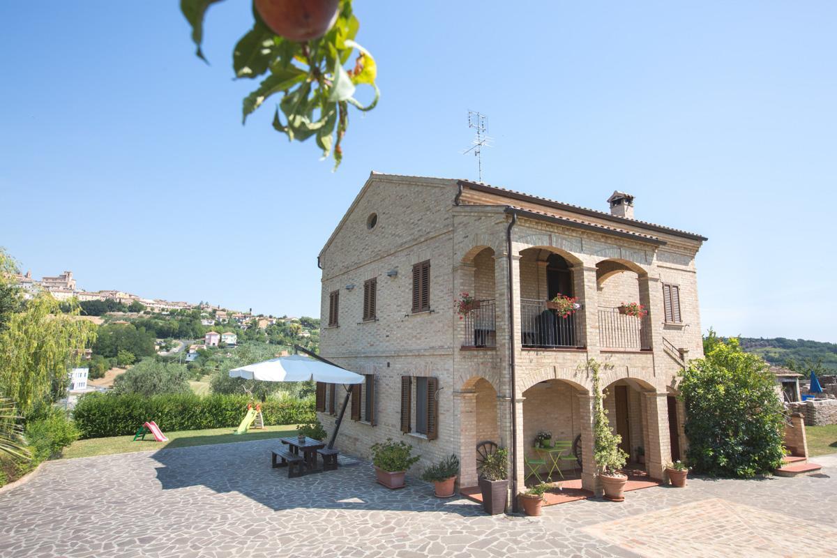 Bed And Breakfast Aratro & Rosmarino 시비타노바 마르셰 외부 사진