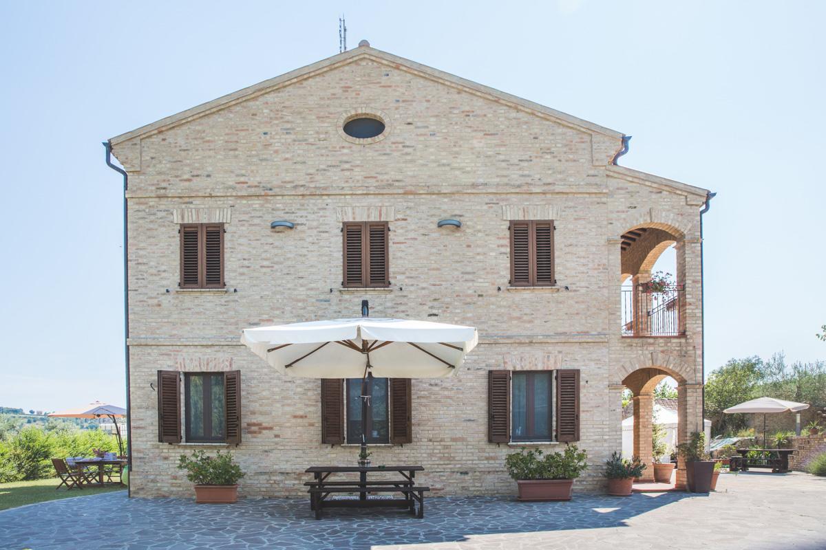 Bed And Breakfast Aratro & Rosmarino 시비타노바 마르셰 외부 사진
